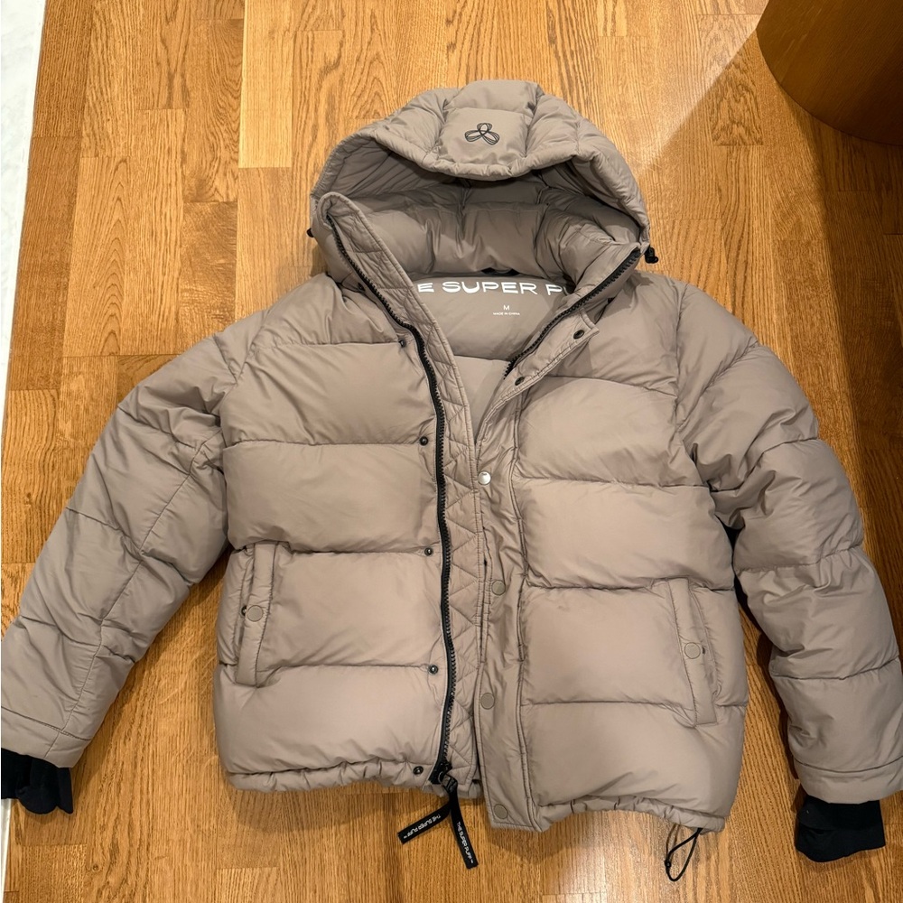 Aritzia TNA Taupe super puff  Puffer Jacket with removable Hood